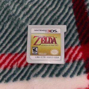 Nintendo 3DS The Legend of Zelda: Ocarina of Time 3D - Gold Label